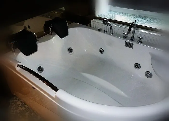 Ditton Apartment City Center